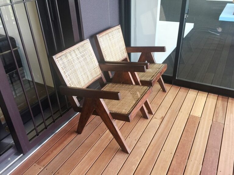 ジャンヌレの家具が復刻！「Phantom Hands（ファントムハンズ）」とは