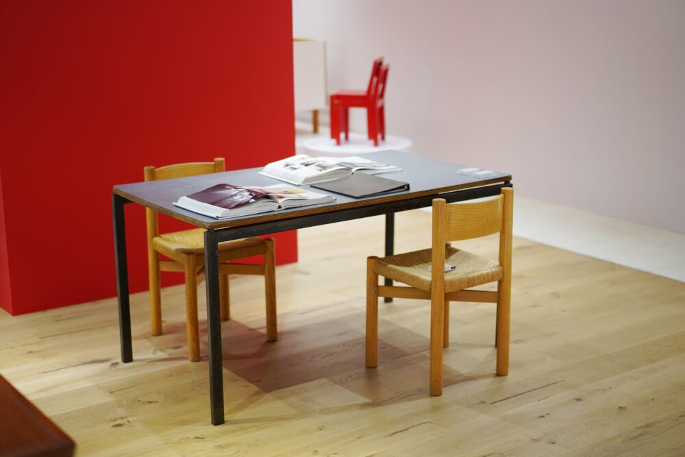 シャルロット・ペリアン好き必見！生い立ちや名作家具について